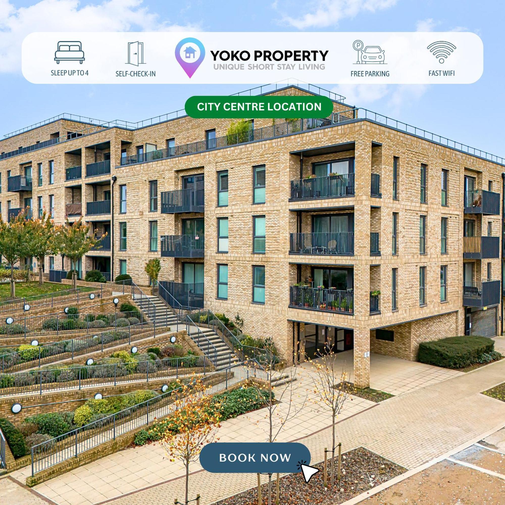 Penthouse Oasis: City Centre Retreat with Balcony and Entertainment Milton Keynes Exterior photo